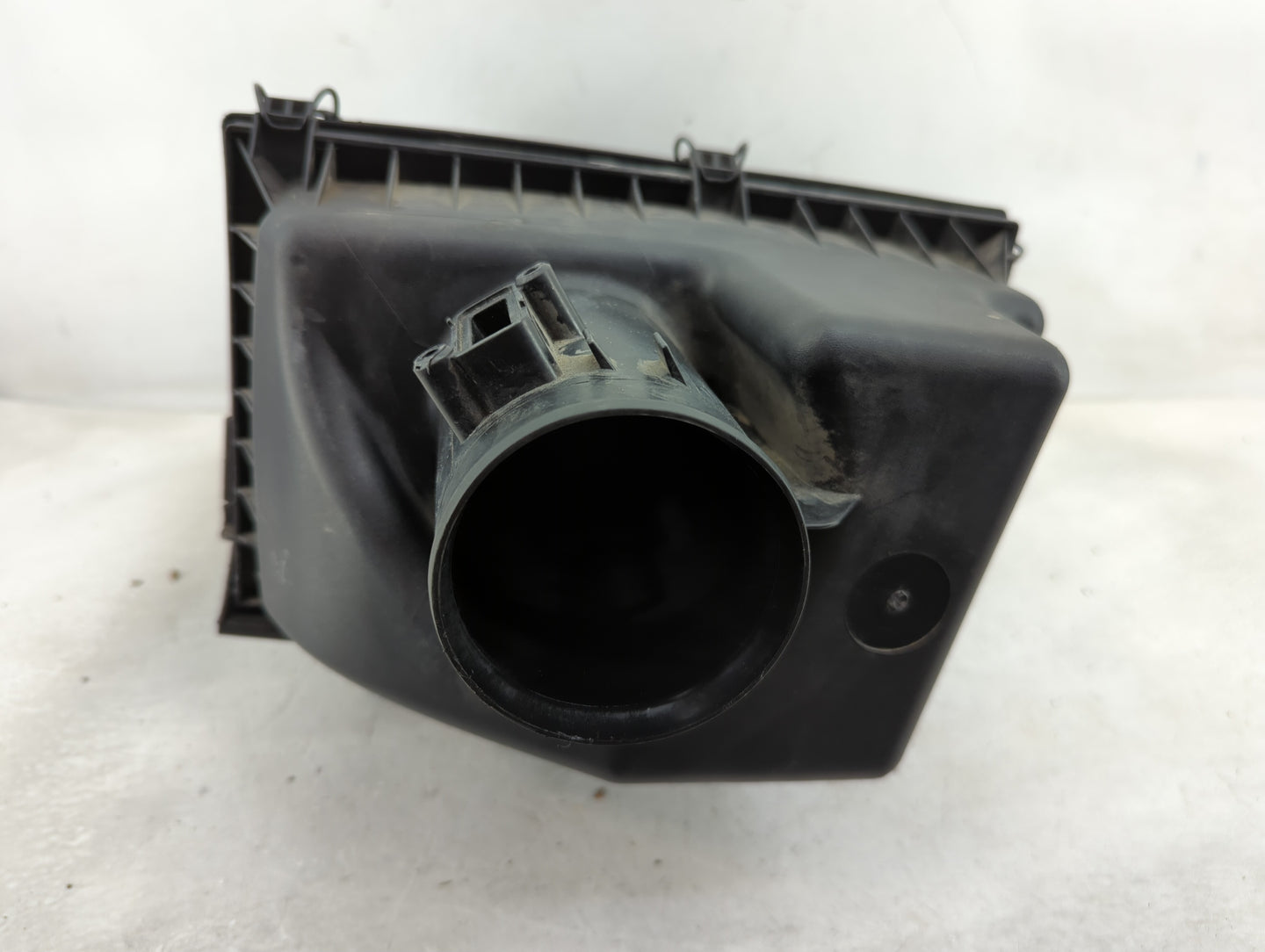Chevrolet Impala Limited Air Cleaner Intake-duct Hose Tube - Oemusedautoparts1.com