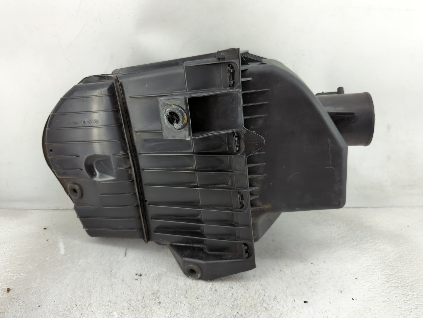 Chevrolet Impala Limited Air Cleaner Intake-duct Hose Tube - Oemusedautoparts1.com