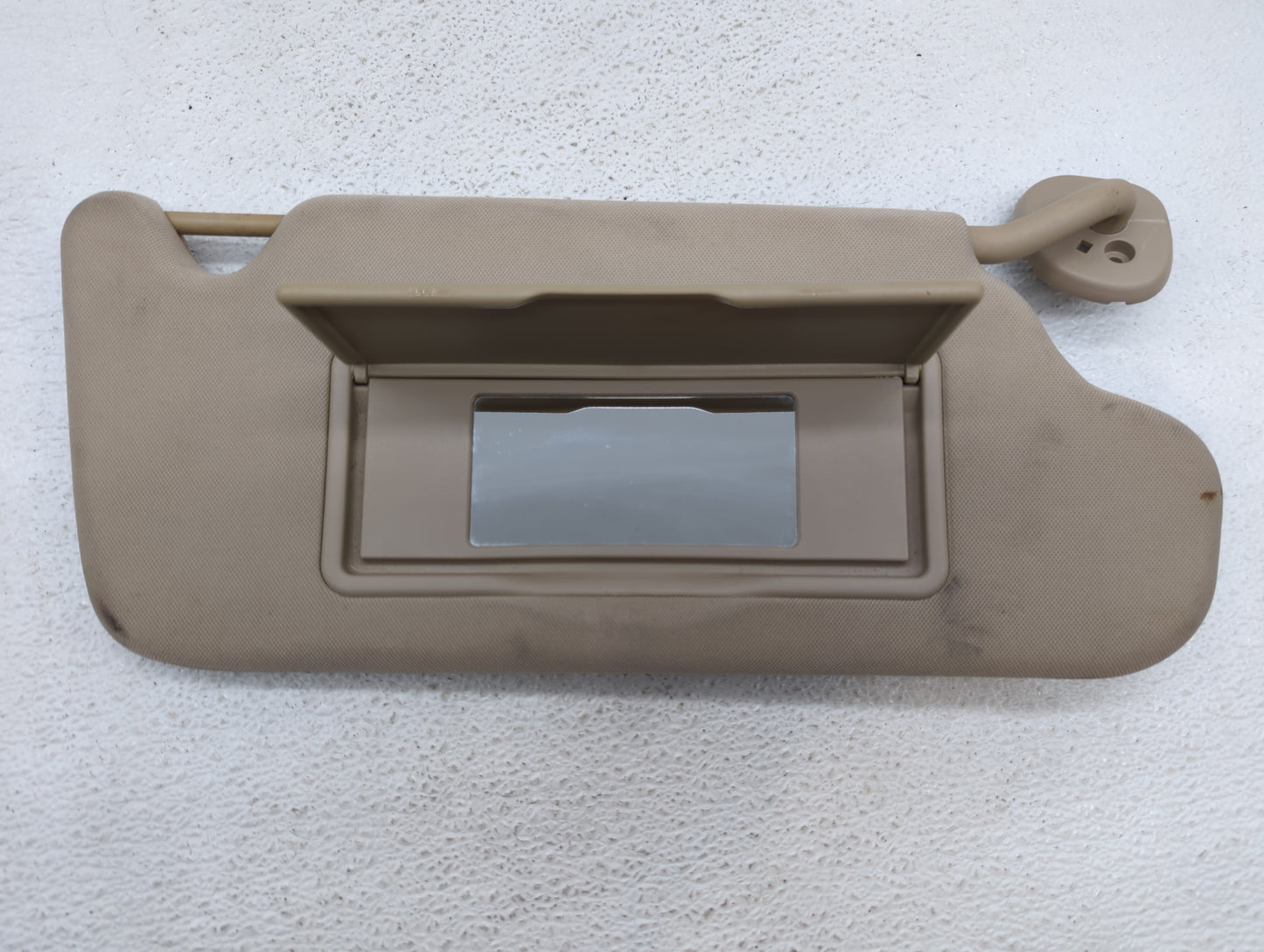 2014 Chevrolet Impala Limited Sun Visor Shade Replacement Passenger Right Mirror Fits OEM Used Auto Parts - Oemusedautoparts