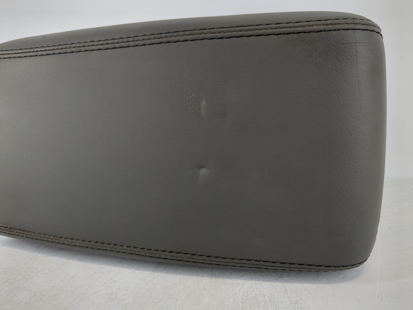 2014 Chevrolet Malibu Center Console Armrest Cover Lid Fits OEM Used Auto Parts - Oemusedautoparts1.com