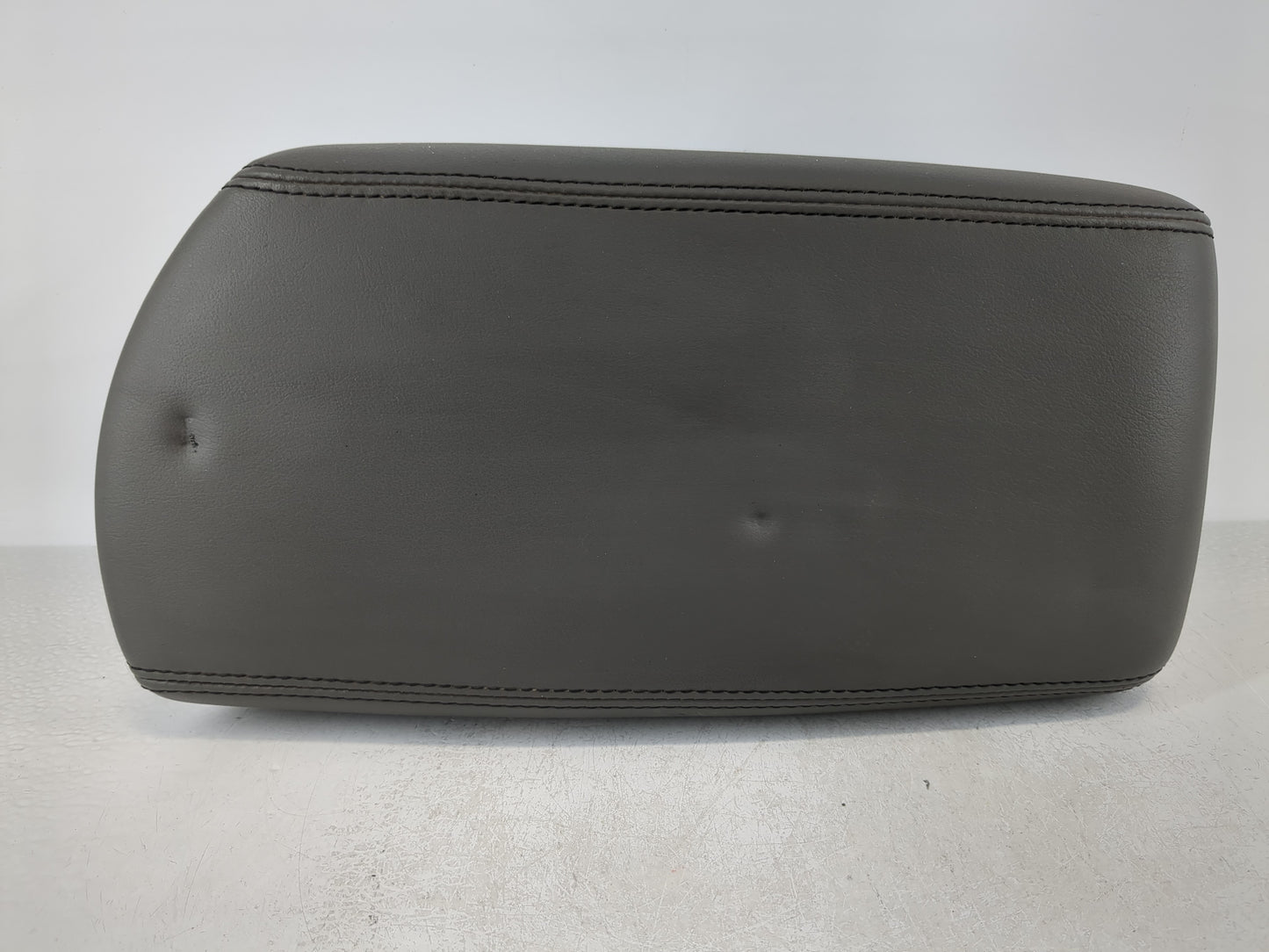 2014 Chevrolet Malibu Center Console Armrest Cover Lid Fits OEM Used Auto Parts - Oemusedautoparts1.com
