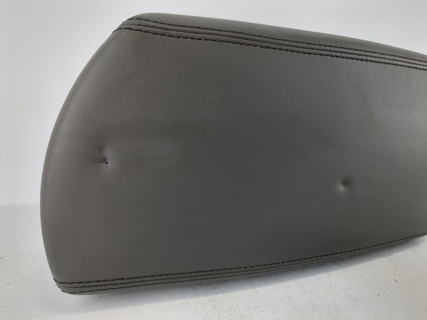 2014 Chevrolet Malibu Center Console Armrest Cover Lid Fits OEM Used Auto Parts - Oemusedautoparts1.com