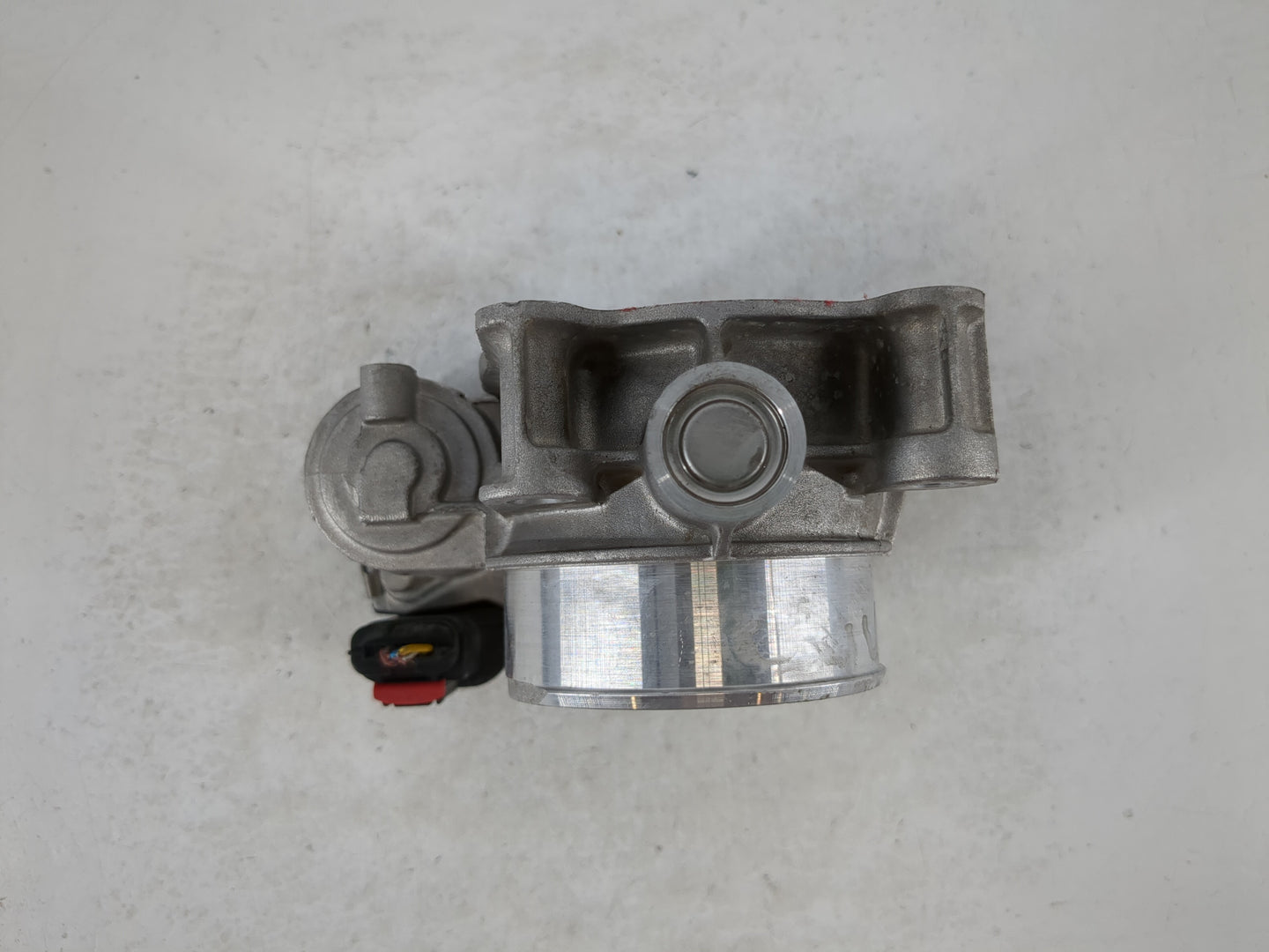 2013-2014 Chevrolet Malibu Throttle Body P/N:12627217DA Fits Fits 2012 2013 2014 2015 OEM Used Auto Parts - Oemusedautoparts
