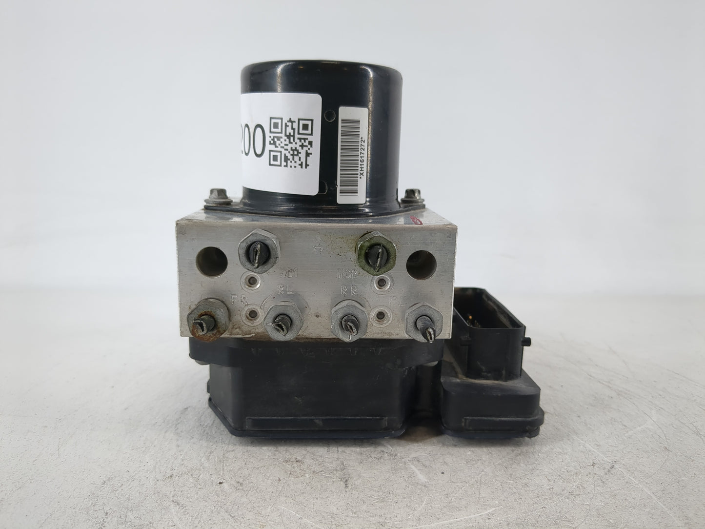2013-2016 Chevrolet Malibu ABS Pump Control Module Replacement P/N:22971448 Fits Fits 2012 2013 2014 2015 2016 OEM Used Auto