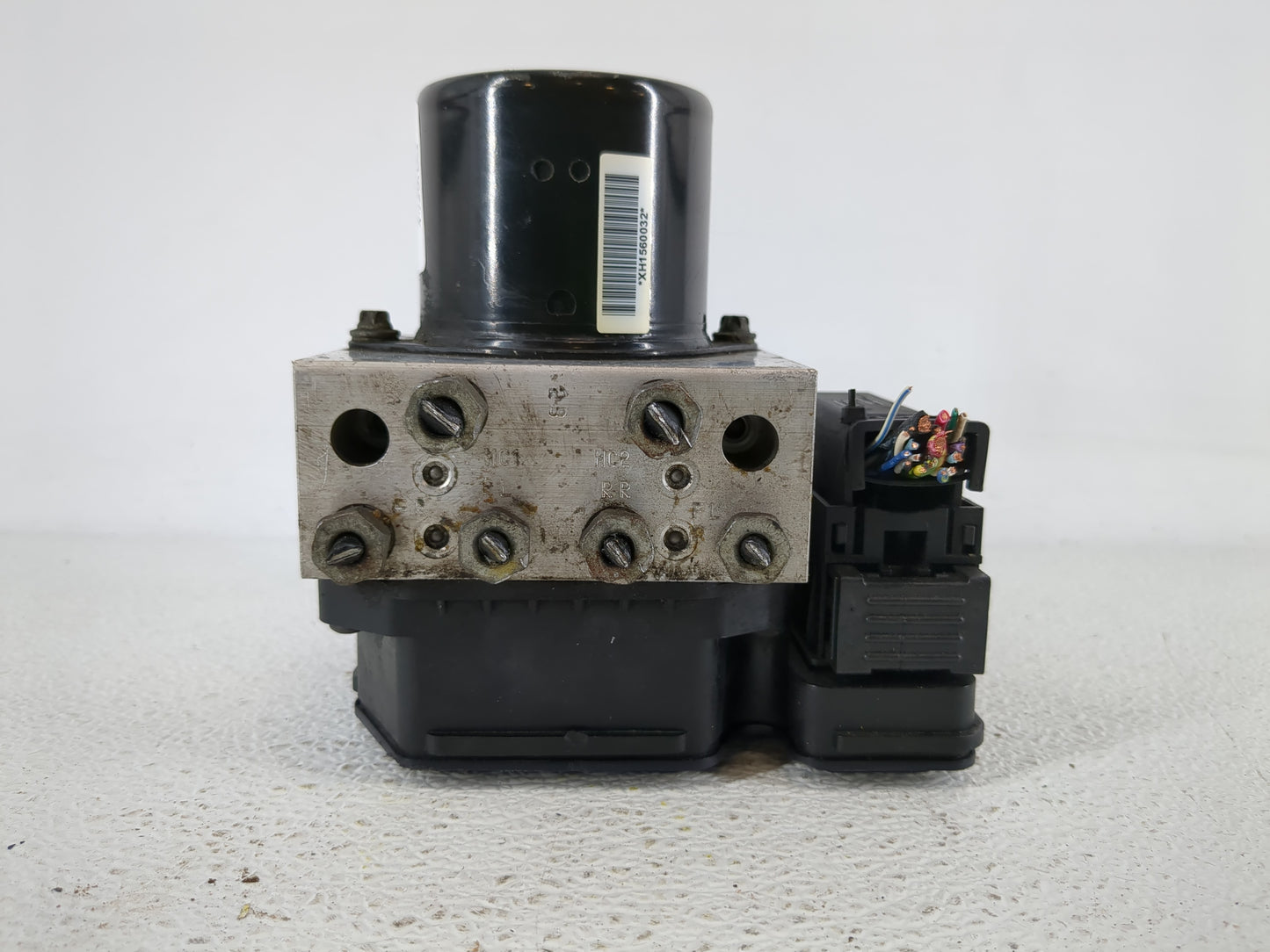 2013-2016 Chevrolet Malibu ABS Pump Control Module Replacement P/N:22863598 Fits Fits 2012 2013 2014 2015 2016 OEM Used Auto