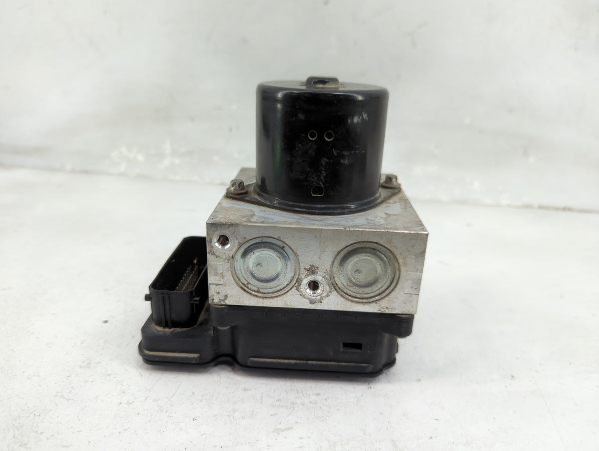 2013-2016 Chevrolet Malibu ABS Pump Control Module Replacement P/N:22863598 16817037 Fits Fits 2012 2013 2014 2015 2016 OEM 