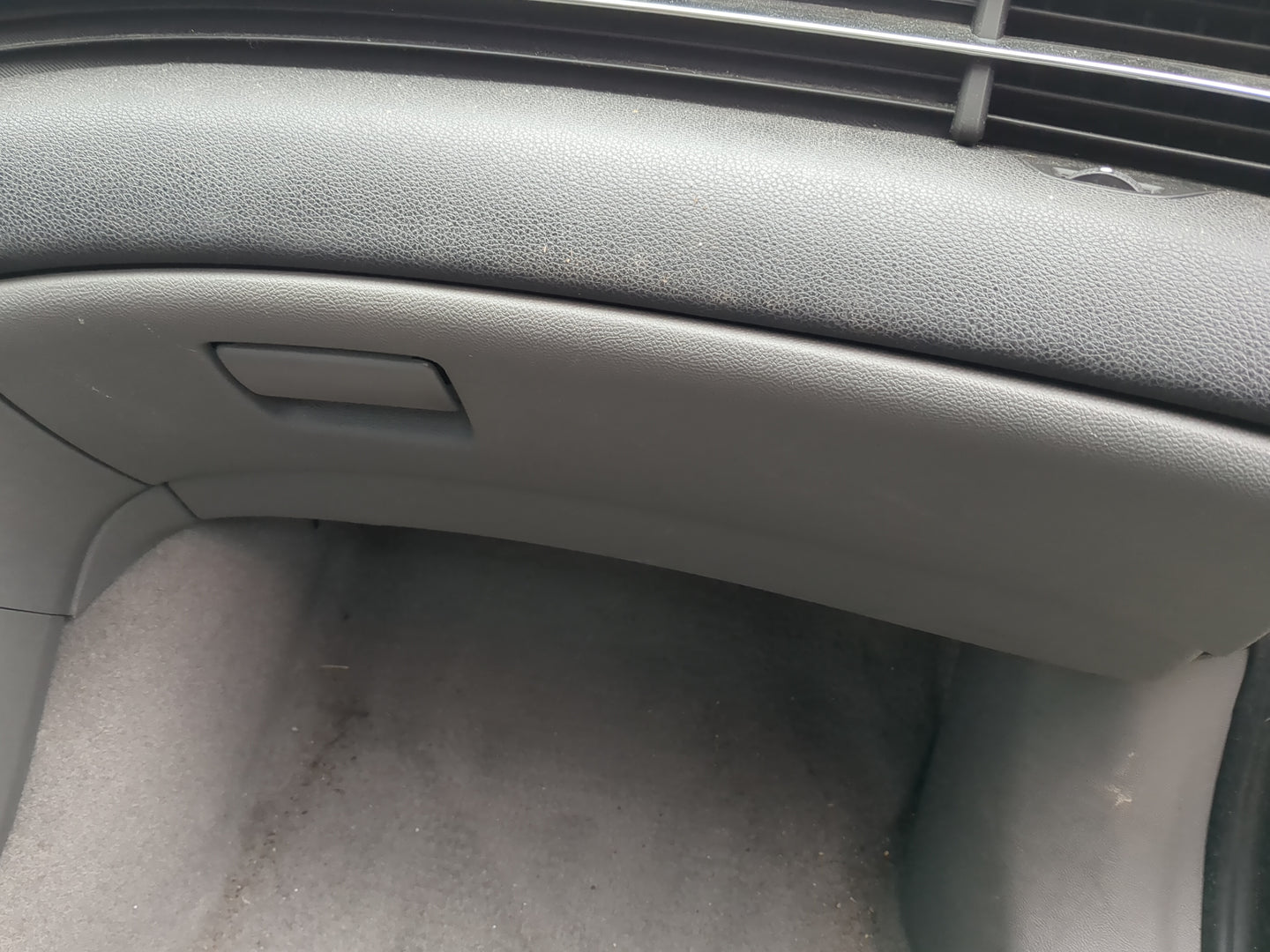 2014 Chevrolet Malibu Passenger Glove Box Door Storage Compartment 1146330 - Oemusedautoparts1.com