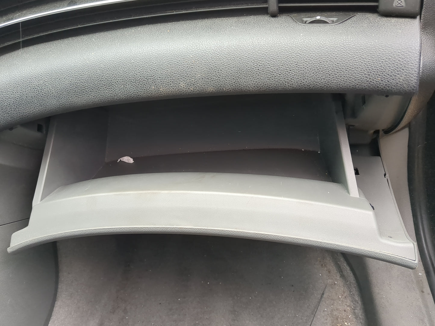2014 Chevrolet Malibu Passenger Glove Box Door Storage Compartment 1146330 - Oemusedautoparts1.com