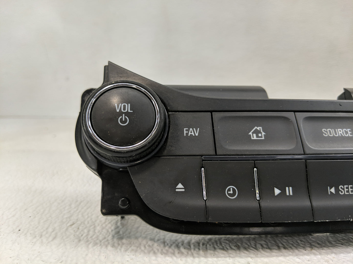 2014 Chevrolet Malibu Radio AM FM Cd Player Receiver Replacement P/N:23168355 Fits OEM Used Auto Parts - Oemusedautoparts1.c