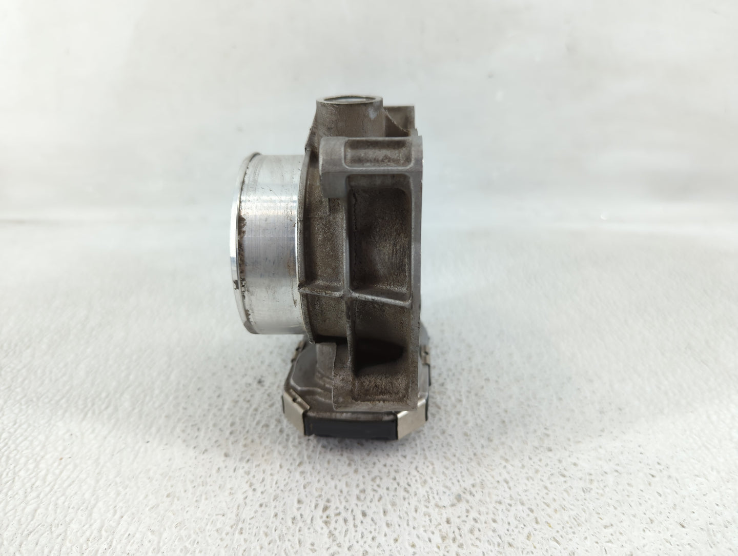 2013-2015 Chevrolet Malibu Throttle Body P/N:12627067DA Fits Fits 2013 2014 2015 2017 2018 2019 2020 OEM Used Auto Parts - O