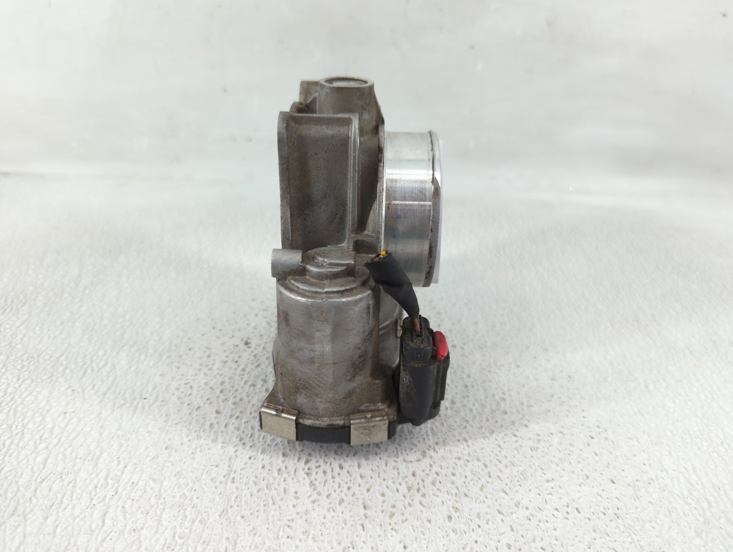 2013-2015 Chevrolet Malibu Throttle Body P/N:12627067DA Fits Fits 2013 2014 2015 2017 2018 2019 2020 OEM Used Auto Parts - O