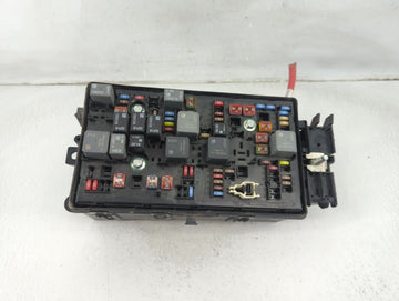 2014-2016 Chevrolet Malibu Fusebox Fuse Box Panel Relay Module P/N:812461952 Fits Fits 2014 2015 2016 OEM Used Auto Parts