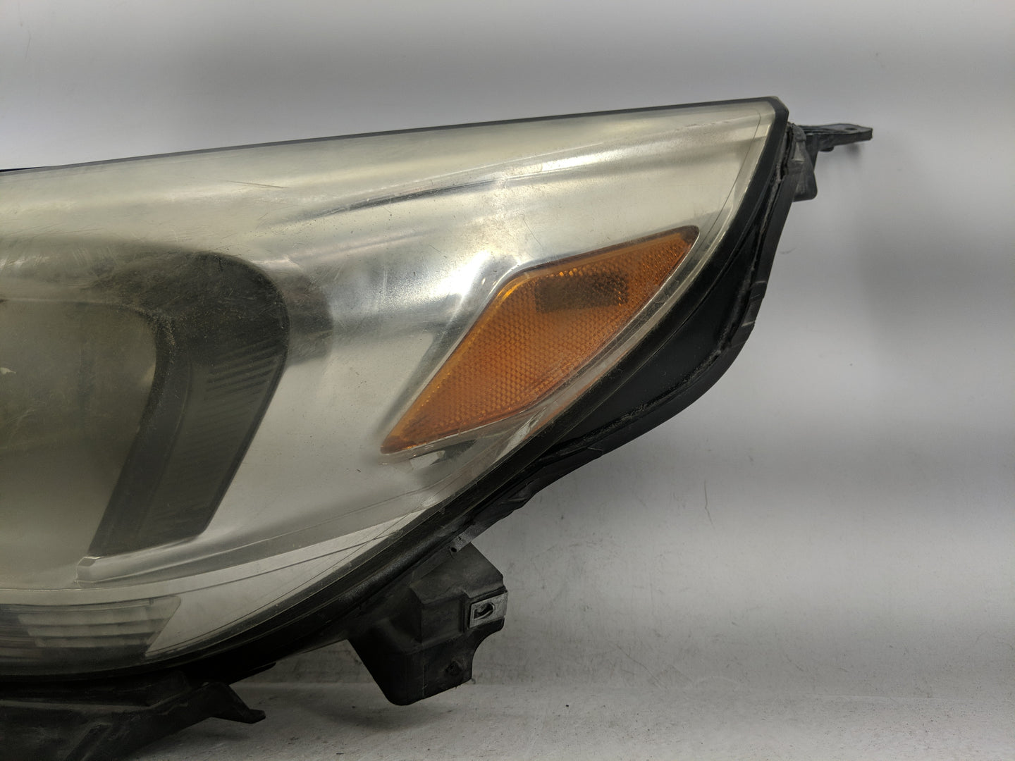 2013-2016 Chevrolet Malibu Driver Left Oem Head Light Headlight Lamp - Oemusedautoparts1.com