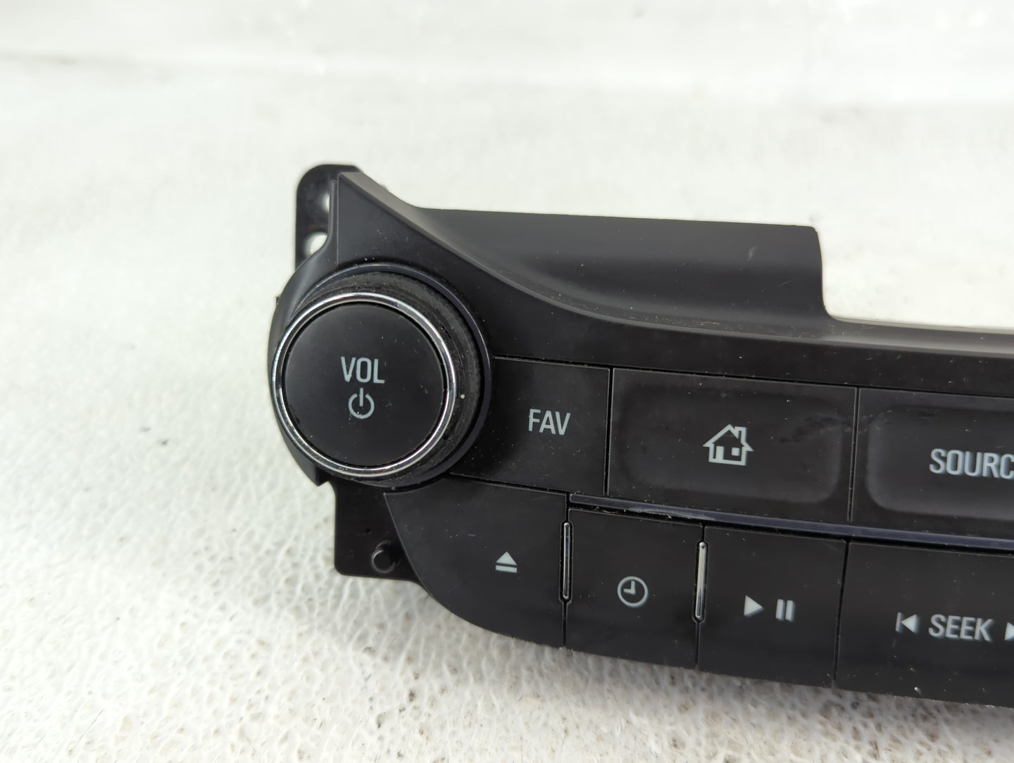 2014-2014 Chevrolet Malibu Radio Control Panel - Oemusedautoparts1.com