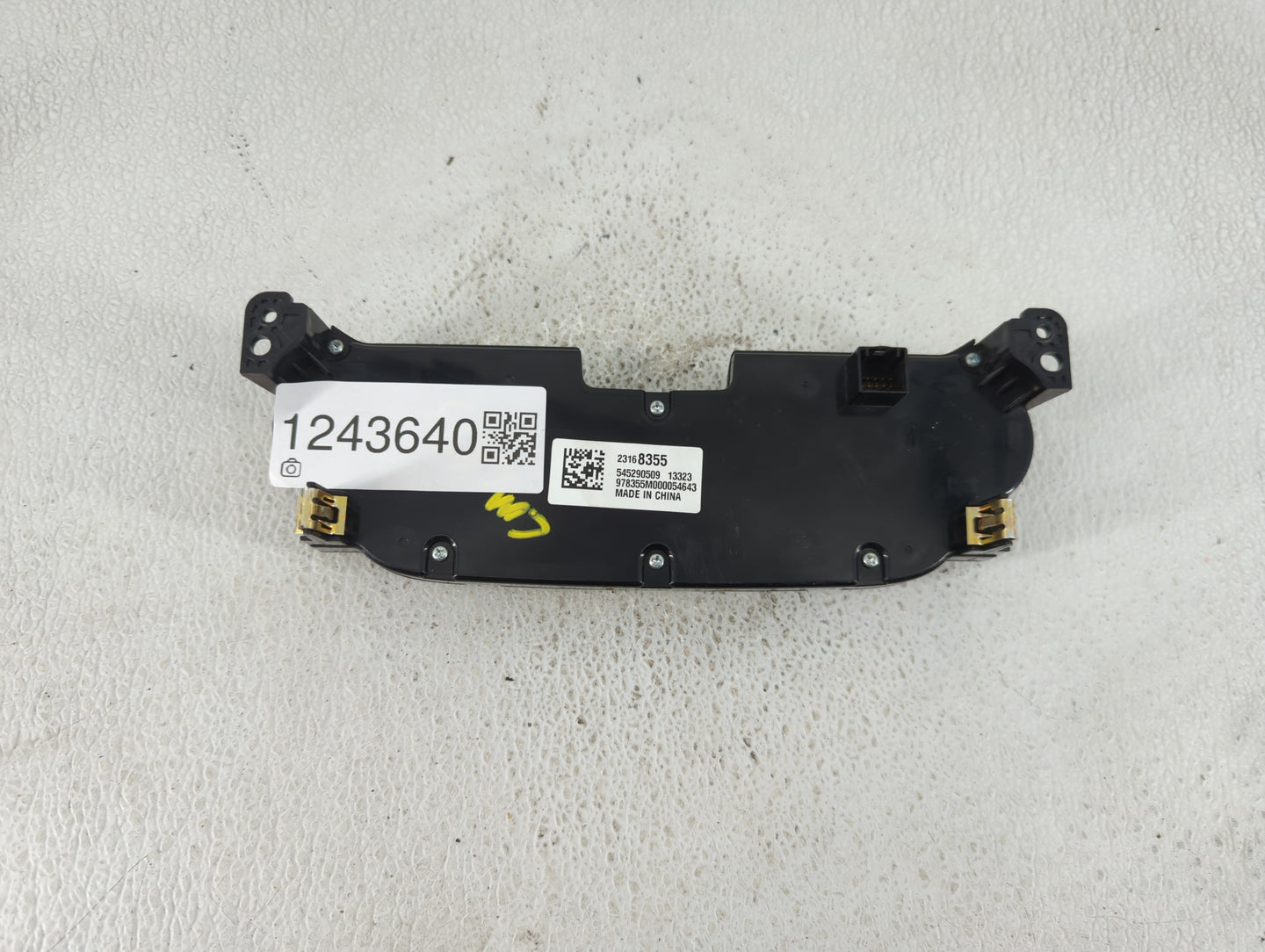 2014-2014 Chevrolet Malibu Radio Control Panel - Oemusedautoparts1.com