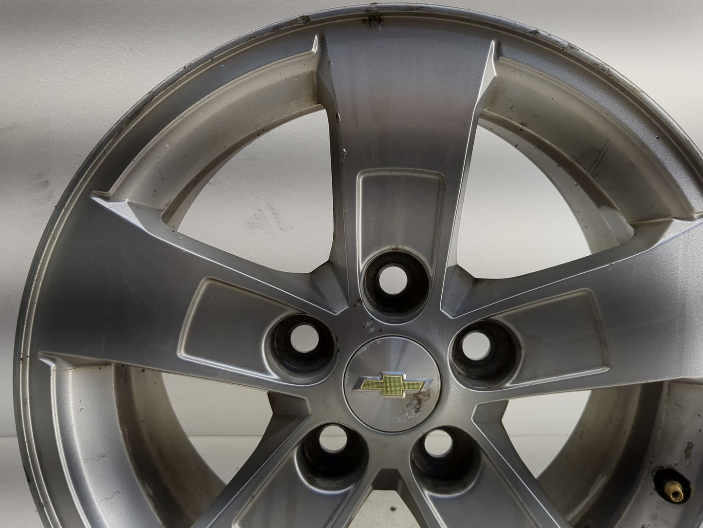 2013-2016 Chevrolet Malibu Oem Wheel Rim 1244288 - Oemusedautoparts1.com
