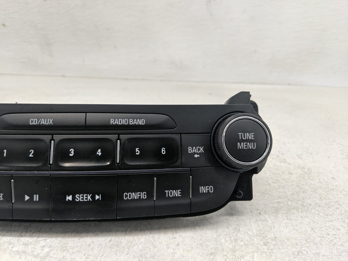 2014 Chevrolet Malibu Radio AM FM Cd Player Receiver Replacement Fits OEM Used Auto Parts - Oemusedautoparts1.com