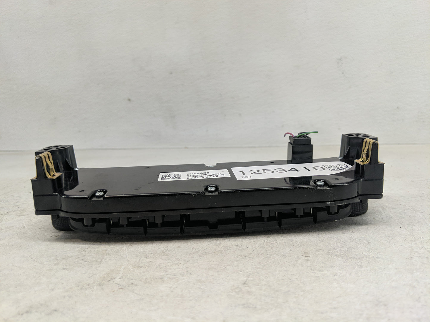 2014 Chevrolet Malibu Radio AM FM Cd Player Receiver Replacement Fits OEM Used Auto Parts - Oemusedautoparts1.com