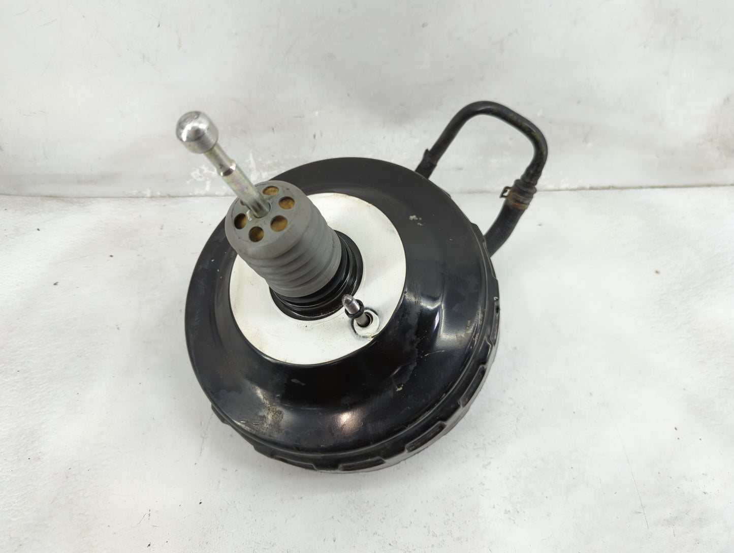 2013-2016 Chevrolet Malibu Power Brake Booster Oem 1258589 - Oemusedautoparts1.com