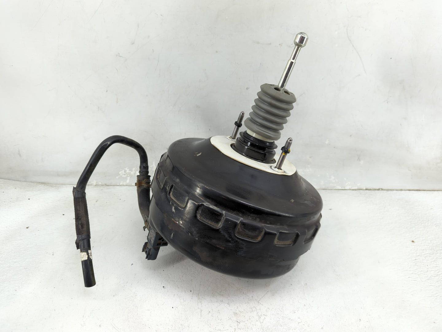 2013-2016 Chevrolet Malibu Power Brake Booster Oem 1258589 - Oemusedautoparts1.com