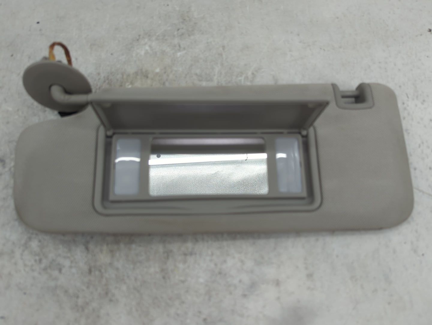 2013-2016 Chevrolet Malibu Sun Visor Shade Replacement Driver Left Mirror Fits Fits 2013 2014 2015 2016 OEM Used Auto Parts 