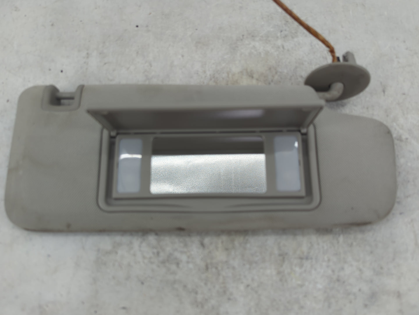 2013-2016 Chevrolet Malibu Sun Visor Shade Replacement Passenger Right Mirror Fits Fits 2013 2014 2015 2016 OEM Used Auto Pa