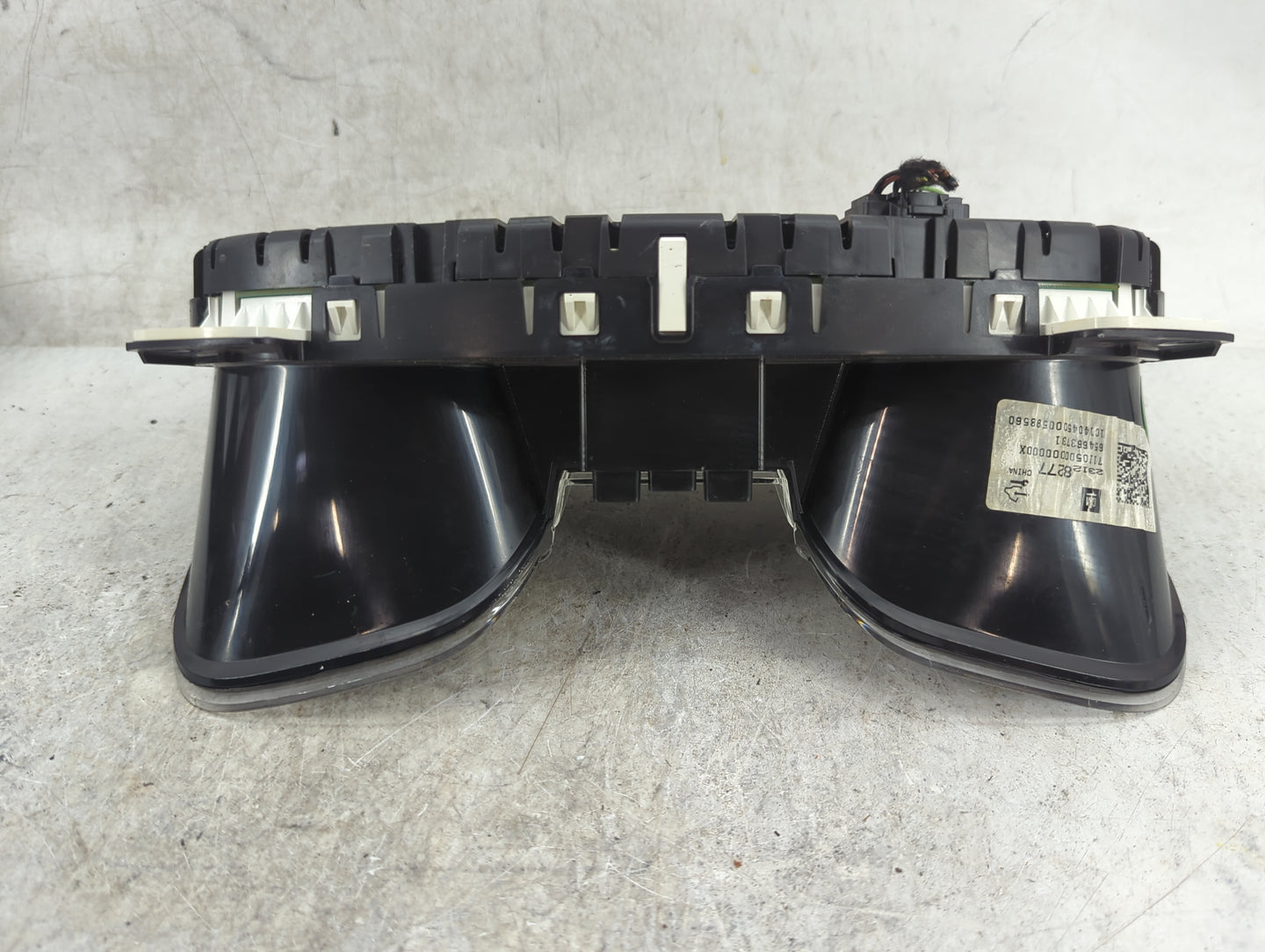 2014-2016 Chevrolet Malibu Instrument Cluster Speedometer Gauges Miles:128K Fits Fits 2014 2015 2016 OEM Used Auto Parts - O