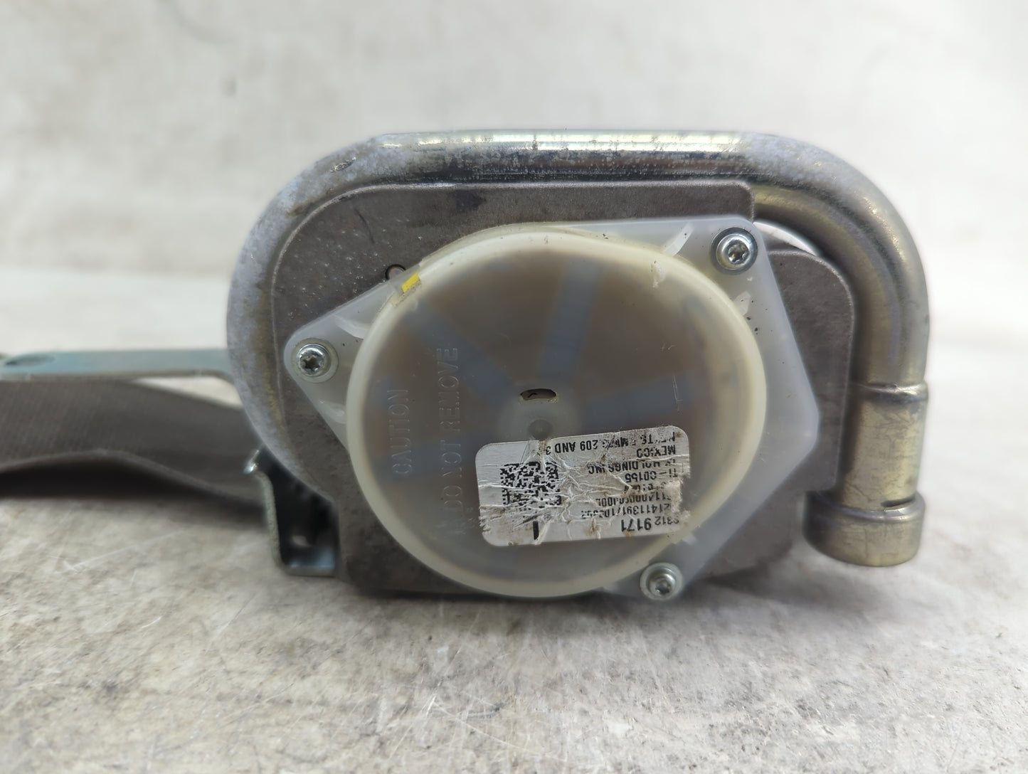 2014-2016 Chevrolet Malibu Passenger Front Seatbelt Retractor Grey - Oemusedautoparts1.com