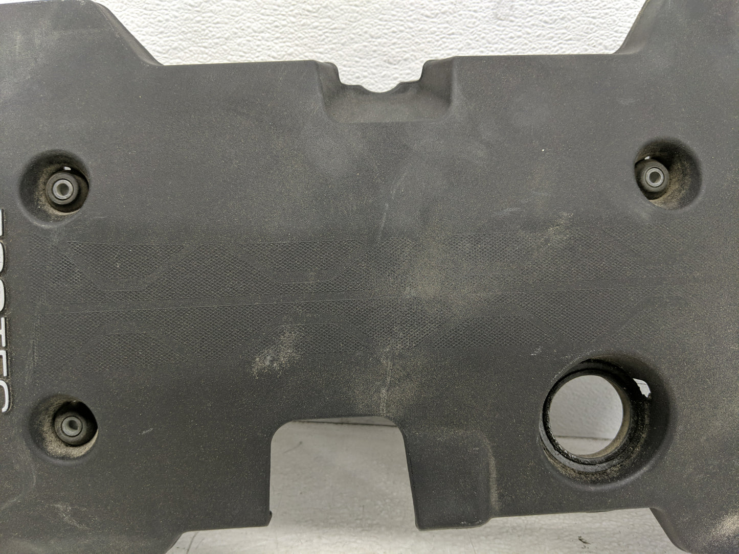 2014 Chevrolet Malibu Engine Cover - Oemusedautoparts1.com