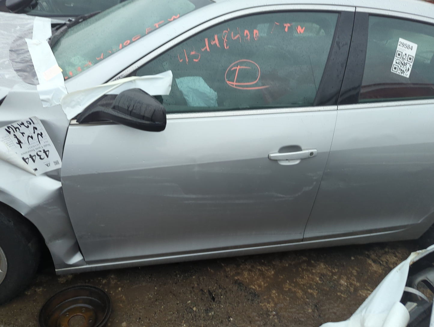2013-2014 Chevrolet Malibu Driver Front Door Oem 1280035 - Oemusedautoparts1.com
