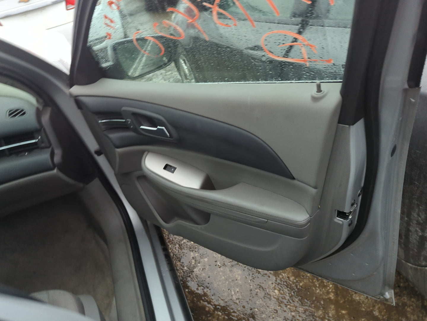 2013-2014 Chevrolet Malibu Passenger Front Door Oem 1280036 - Oemusedautoparts1.com