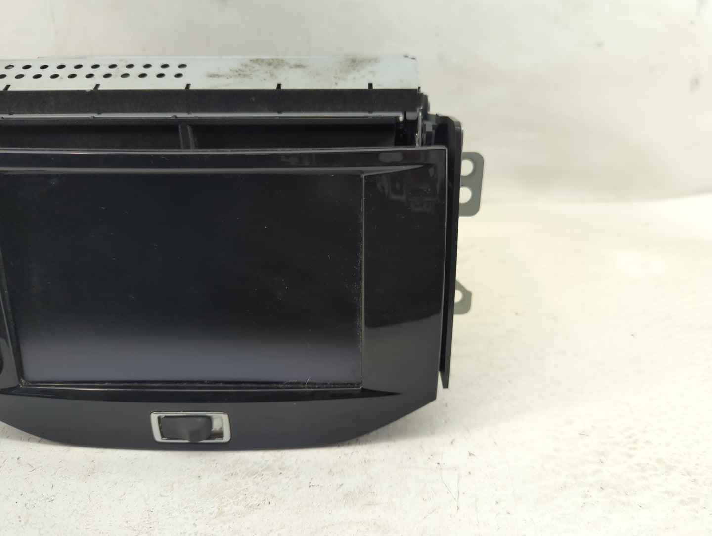 2014 Chevrolet Malibu Radio AM FM Cd Player Receiver Replacement P/N:23451238 Fits OEM Used Auto Parts - Oemusedautoparts1.c