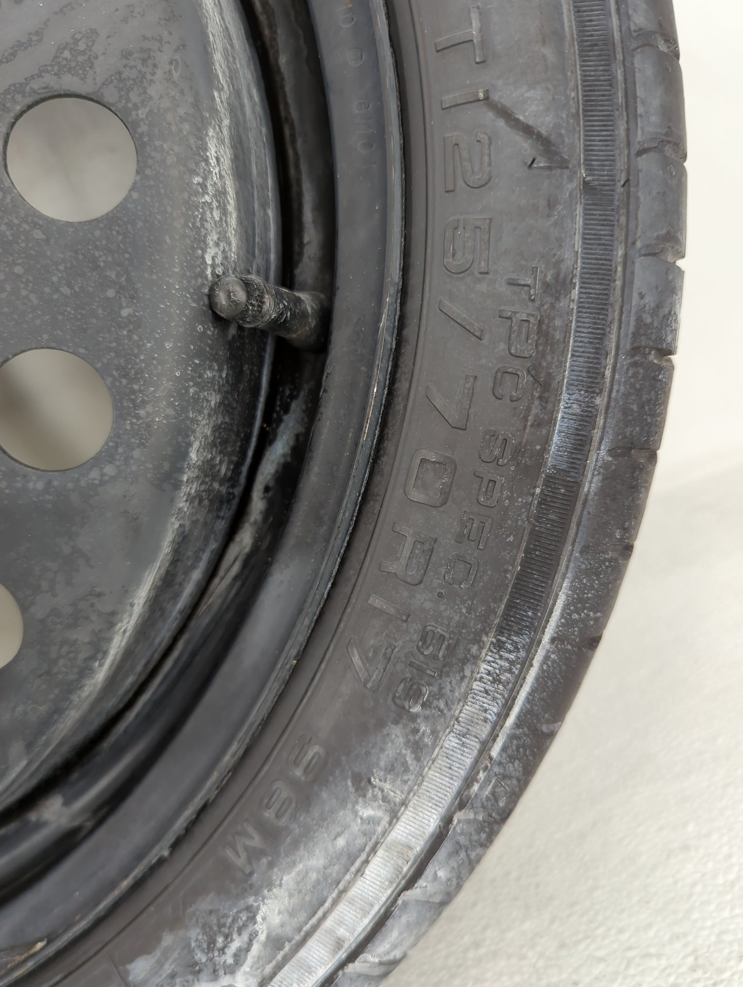 2013-2016 Chevrolet Malibu Spare Donut Tire Wheel Rim Oem - Oemusedautoparts1.com