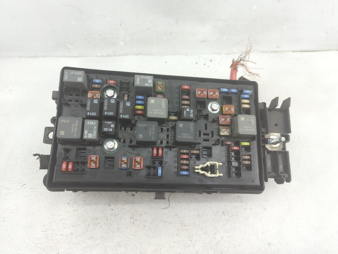 2014-2016 Chevrolet Malibu Fusebox Fuse Box Panel Relay Module P/N:812461952 Fits Fits 2014 2015 2016 OEM Used Auto Parts - 