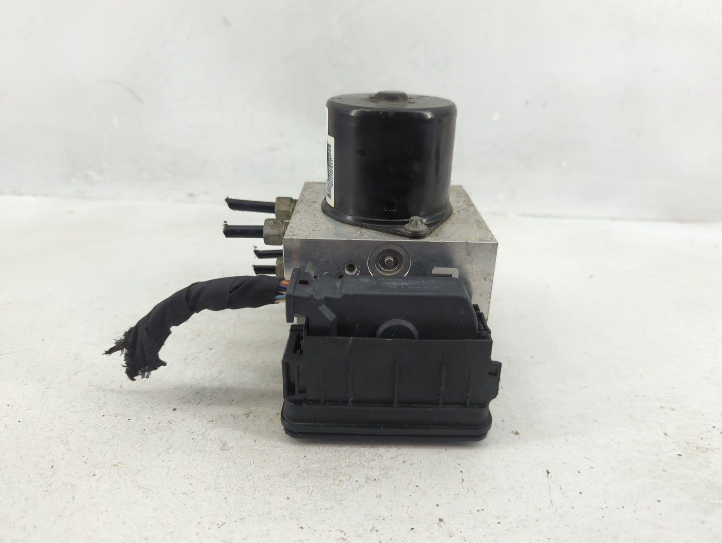 2013-2016 Chevrolet Malibu ABS Pump Control Module Replacement P/N:22863598 Fits Fits 2012 2013 2014 2015 2016 OEM Used Auto