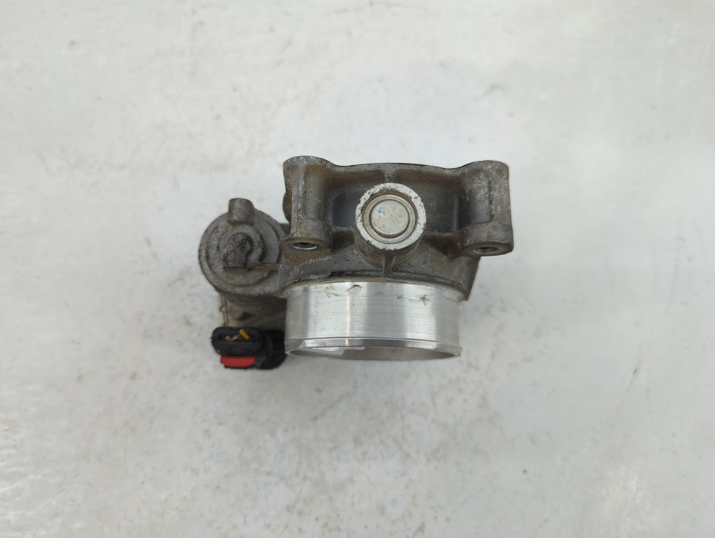 2013-2015 Chevrolet Malibu Throttle Body P/N:12627217DA Fits Fits 2013 2014 2015 2017 2018 2019 2020 OEM Used Auto Parts - O