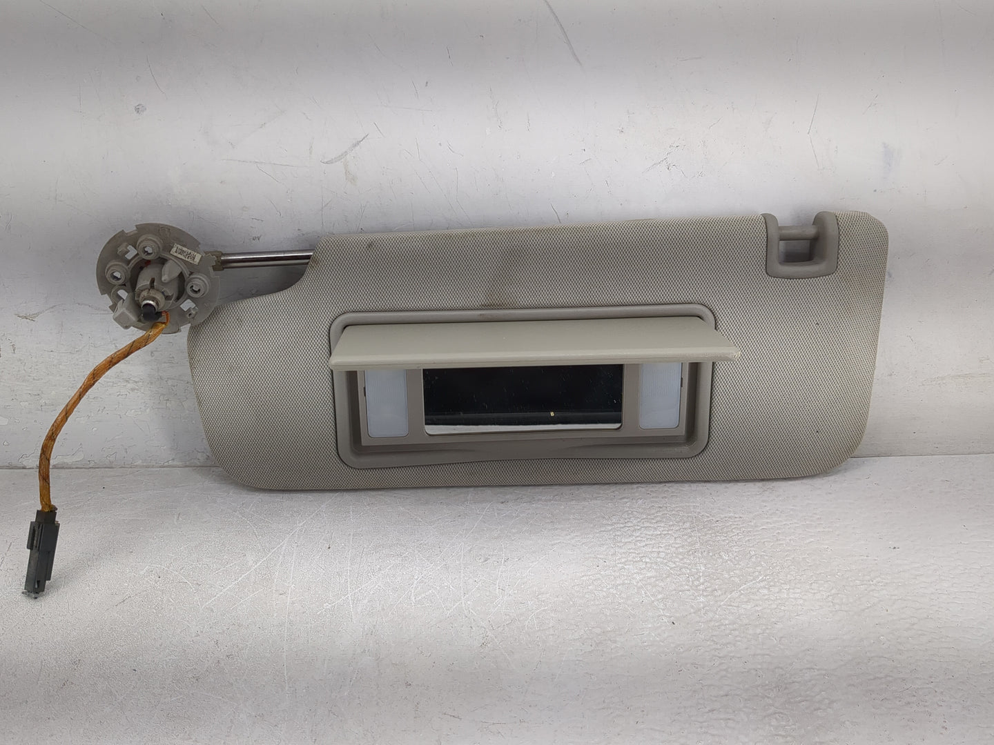 2013-2016 Chevrolet Malibu Sun Visor Shade Replacement Driver Left Mirror Fits Fits 2013 2014 2015 2016 OEM Used Auto Parts 
