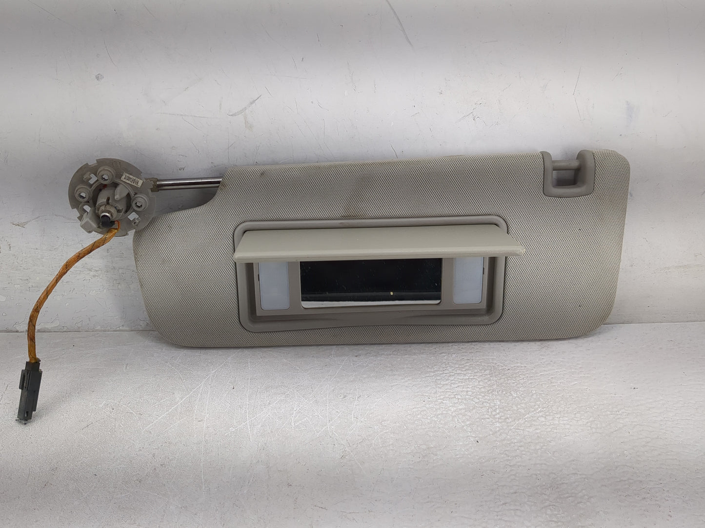 2013-2016 Chevrolet Malibu Sun Visor Shade Replacement Driver Left Mirror Fits Fits 2013 2014 2015 2016 OEM Used Auto Parts 
