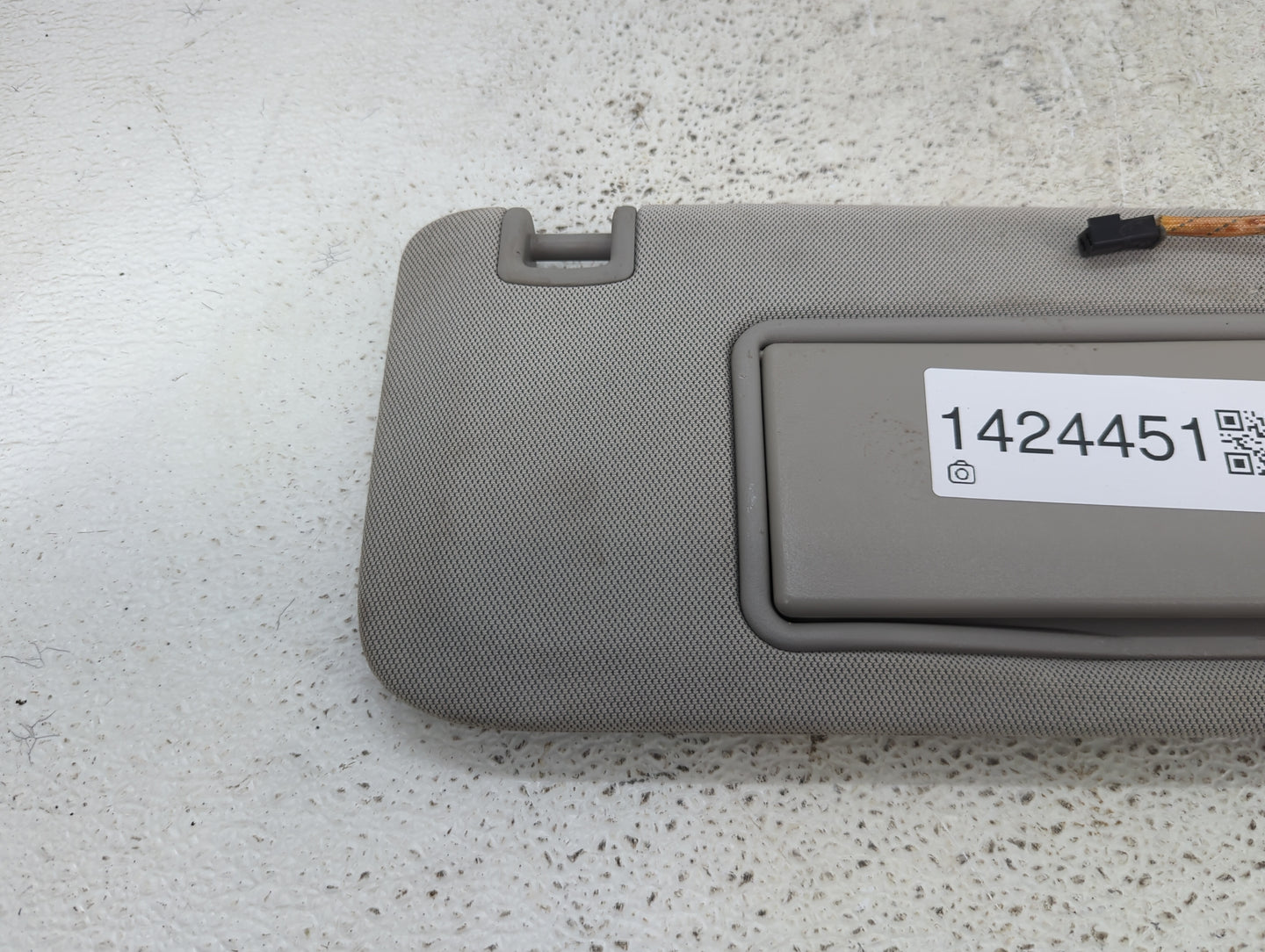 2013-2016 Chevrolet Malibu Sun Visor Shade Replacement Passenger Right Mirror Fits Fits 2013 2014 2015 2016 OEM Used Auto Pa