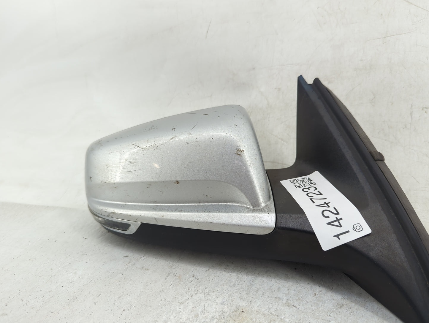 2014-2016 Chevrolet Malibu Passenger Side View Mirror - Right Door Mirror OEM Used - Oemusedautoparts1.com