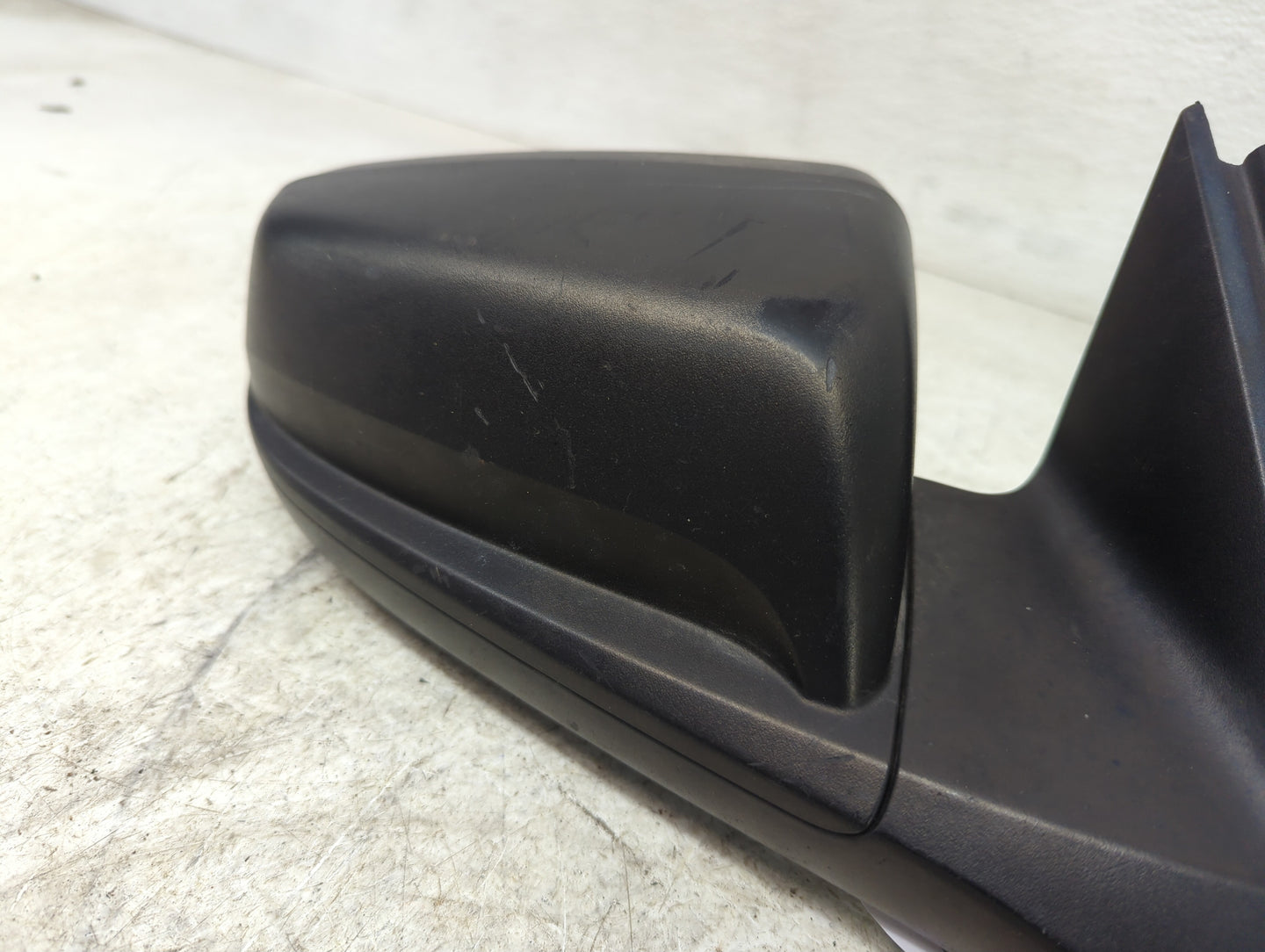 2014-2016 Chevrolet Malibu Passenger Side View Mirror - Right Door Mirror OEM Used - Oemusedautoparts1.com