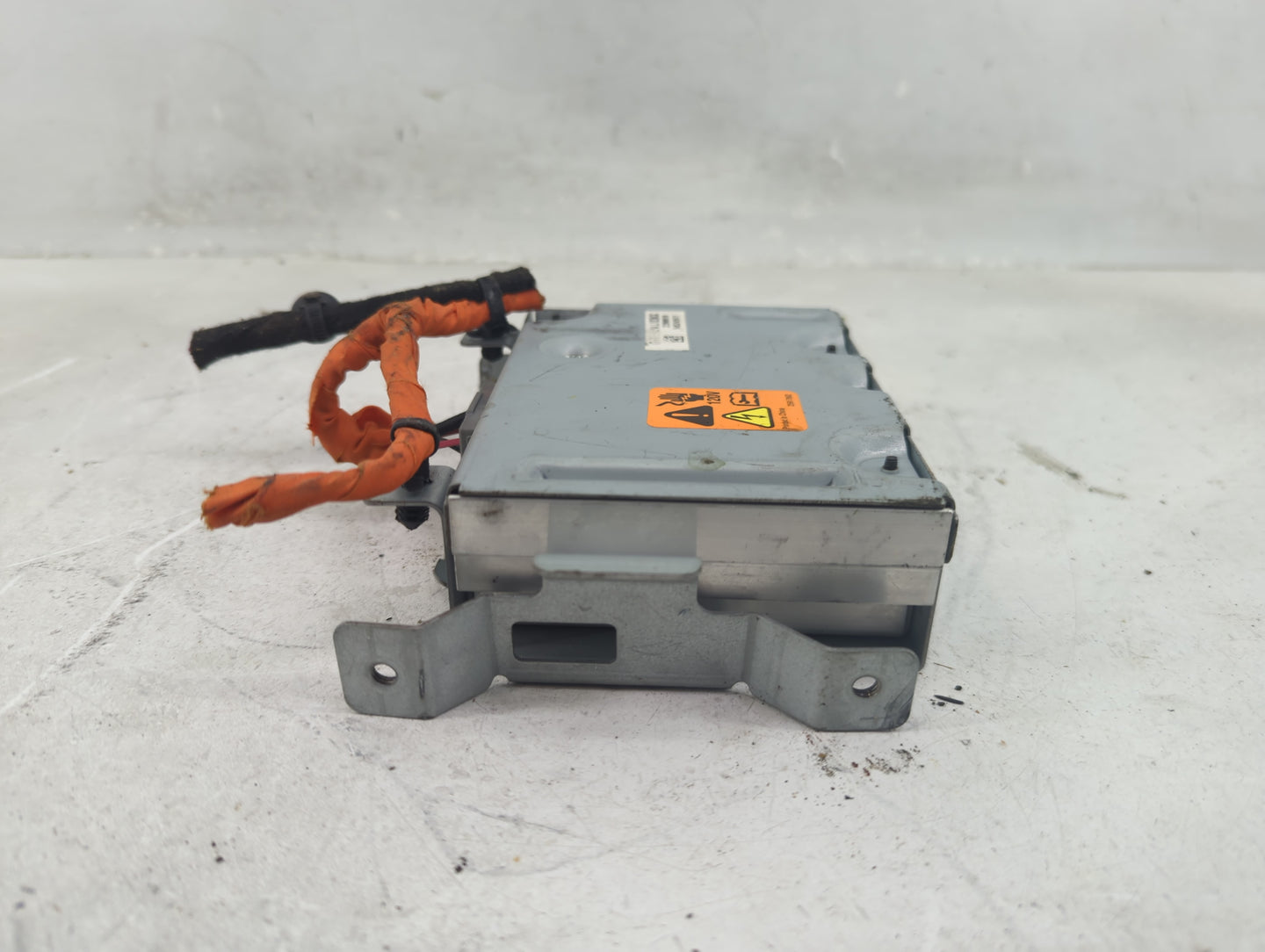 2011-2014 Chevrolet Malibu Hybrid DC Synergy Drive Power Inverter P/N:22900910 Fits Fits 2010 2011 2012 2013 2014 OEM Used A