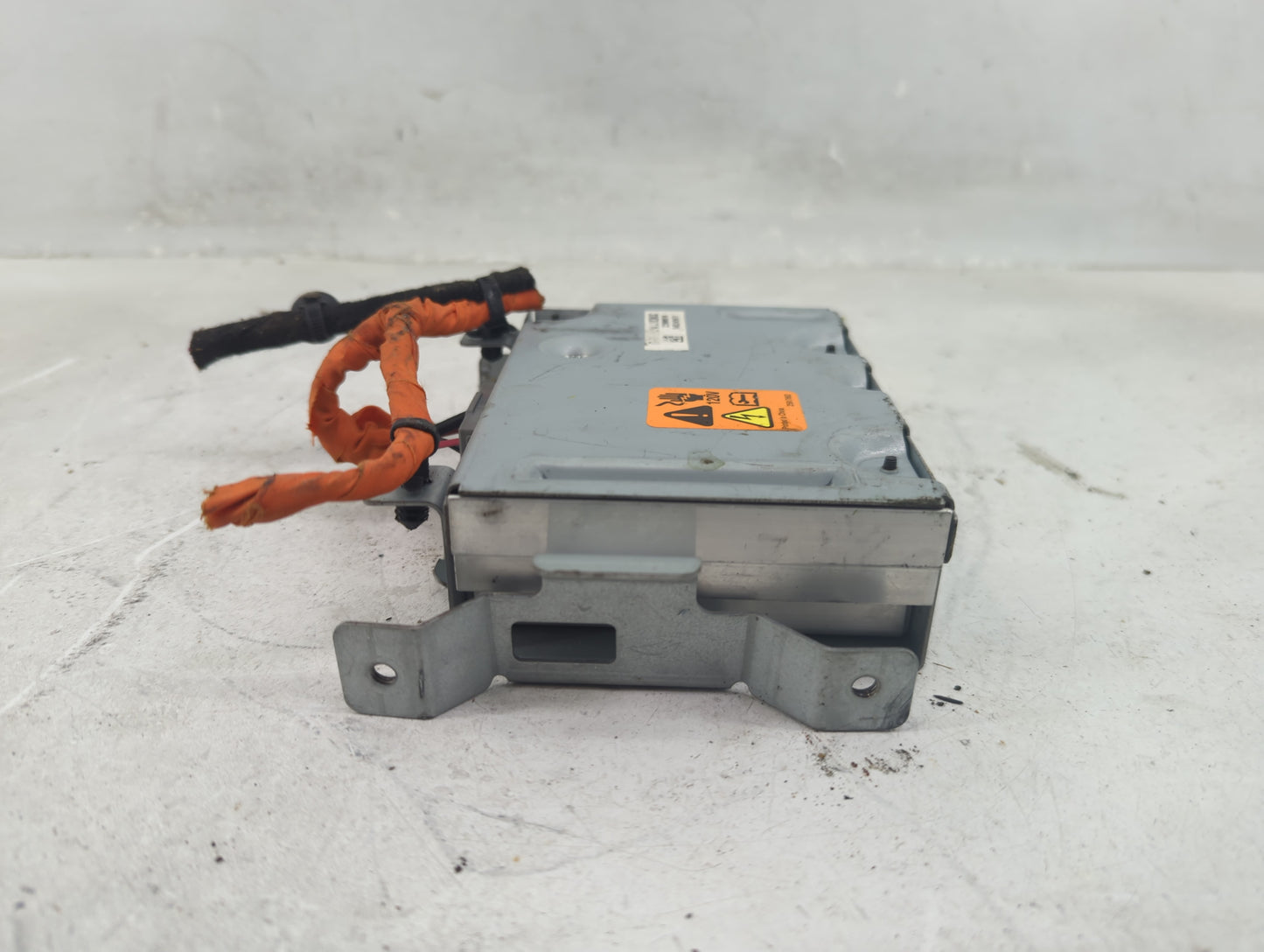 2011-2014 Chevrolet Malibu Hybrid DC Synergy Drive Power Inverter P/N:22900910 Fits Fits 2010 2011 2012 2013 2014 OEM Used A