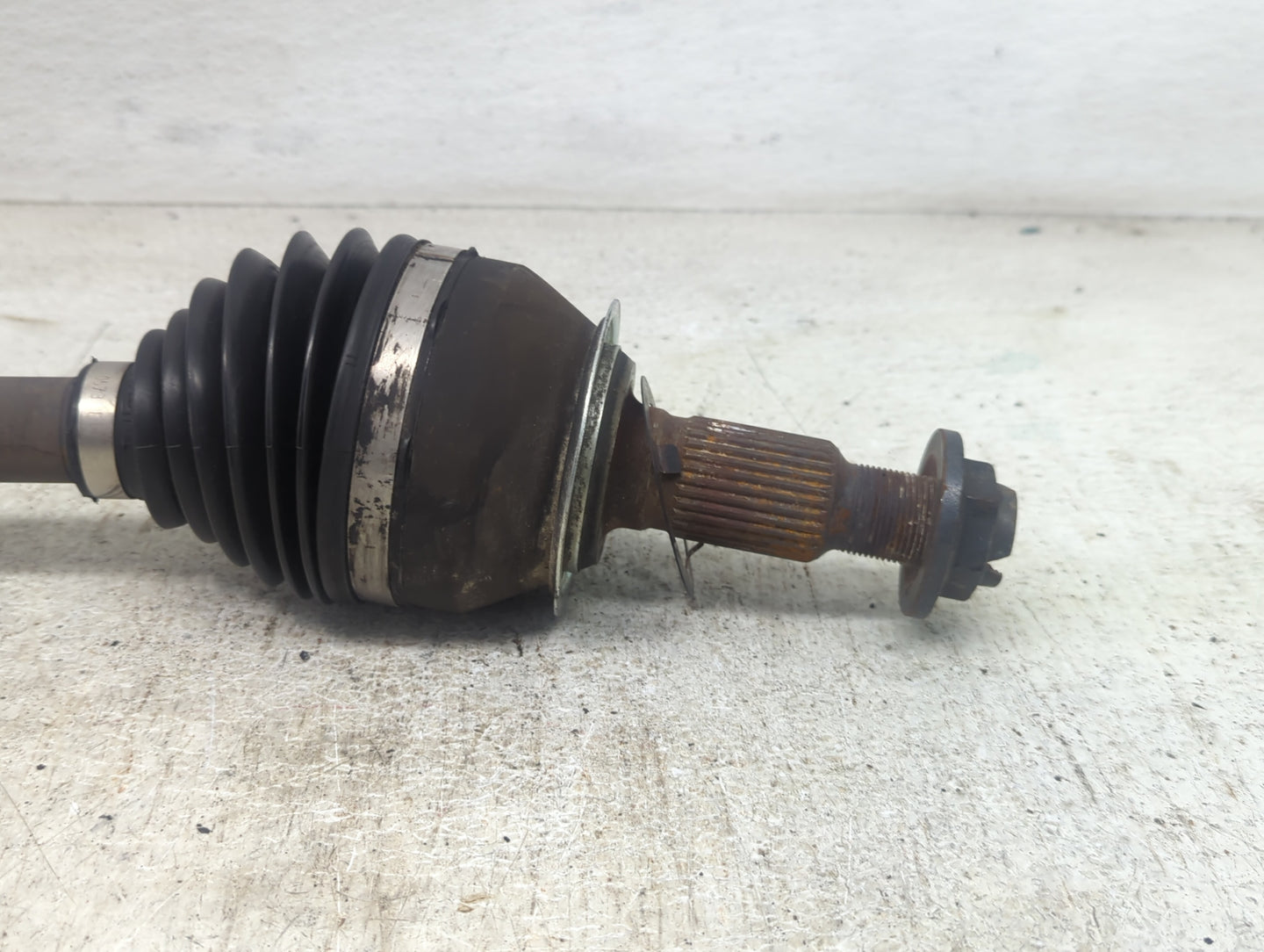 2013-2015 Chevrolet Malibu Axle Shaft Front Driver Cv C/v - Oemusedautoparts1.com
