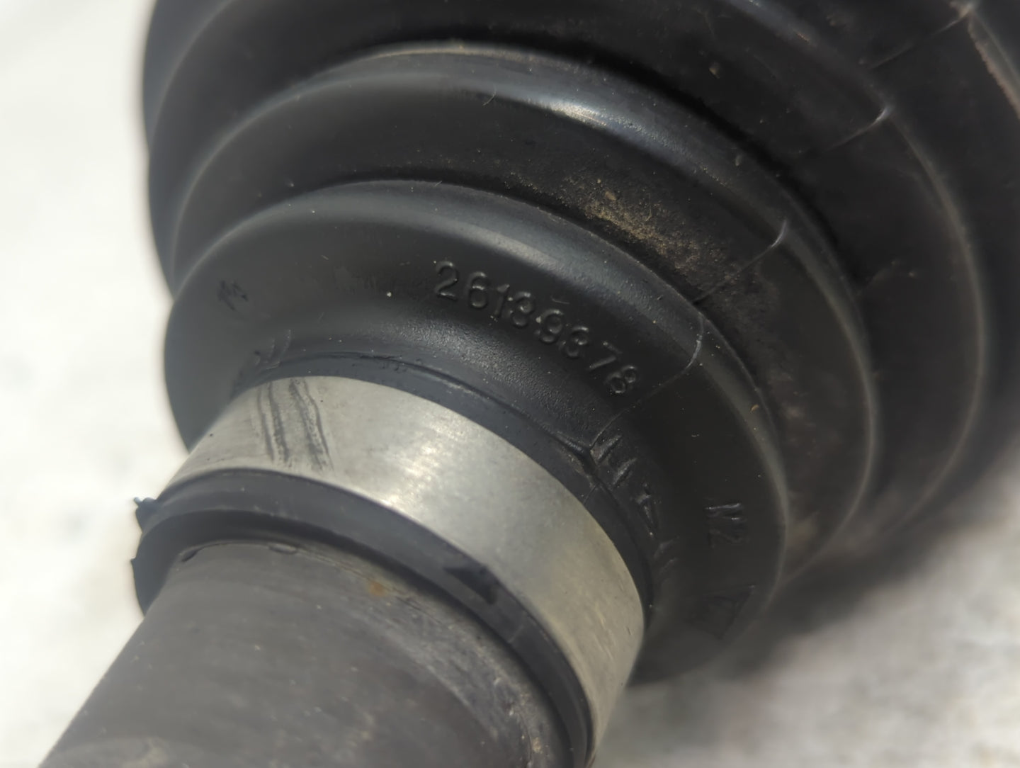 2013-2015 Chevrolet Malibu Axle Shaft Front Passenger Cv C/v - Oemusedautoparts1.com