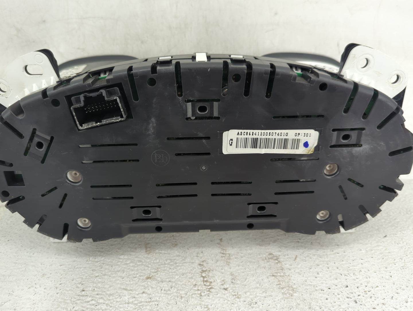 2014-2016 Chevrolet Malibu Instrument Cluster Speedometer Gauges P/N:A2C86241200507401G Fits Fits 2014 2015 2016 OEM Used Au