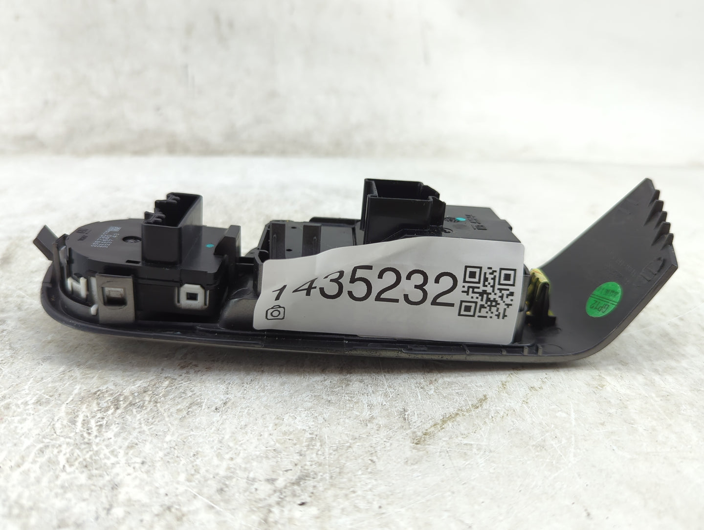 2014-2016 Chevrolet Malibu Master Power Window Switch Replacement Driver Side Left P/N:22823865 Fits OEM Used Auto Parts - O
