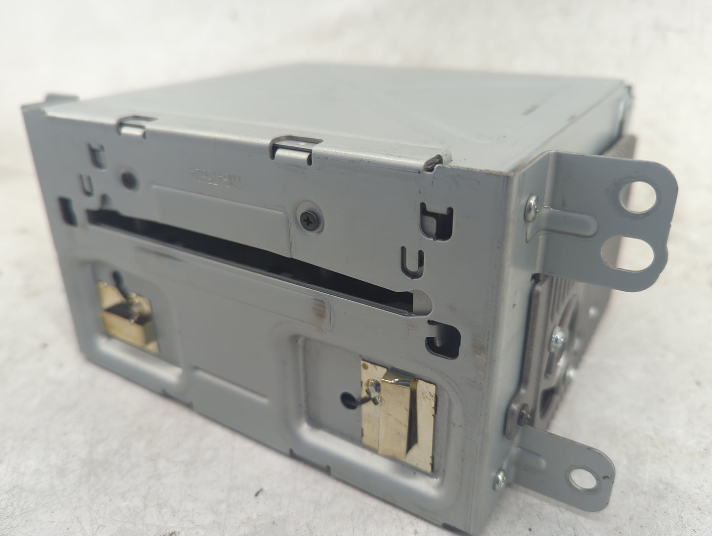 2014 Chevrolet Malibu Radio AM FM Cd Player Receiver Replacement P/N:M647562A Fits OEM Used Auto Parts - Oemusedautoparts1.c