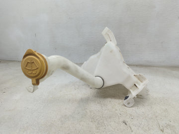 2013-2016 Chevrolet Malibu Windshield Washer Fluid Reservoir Bottle Oem 1465754