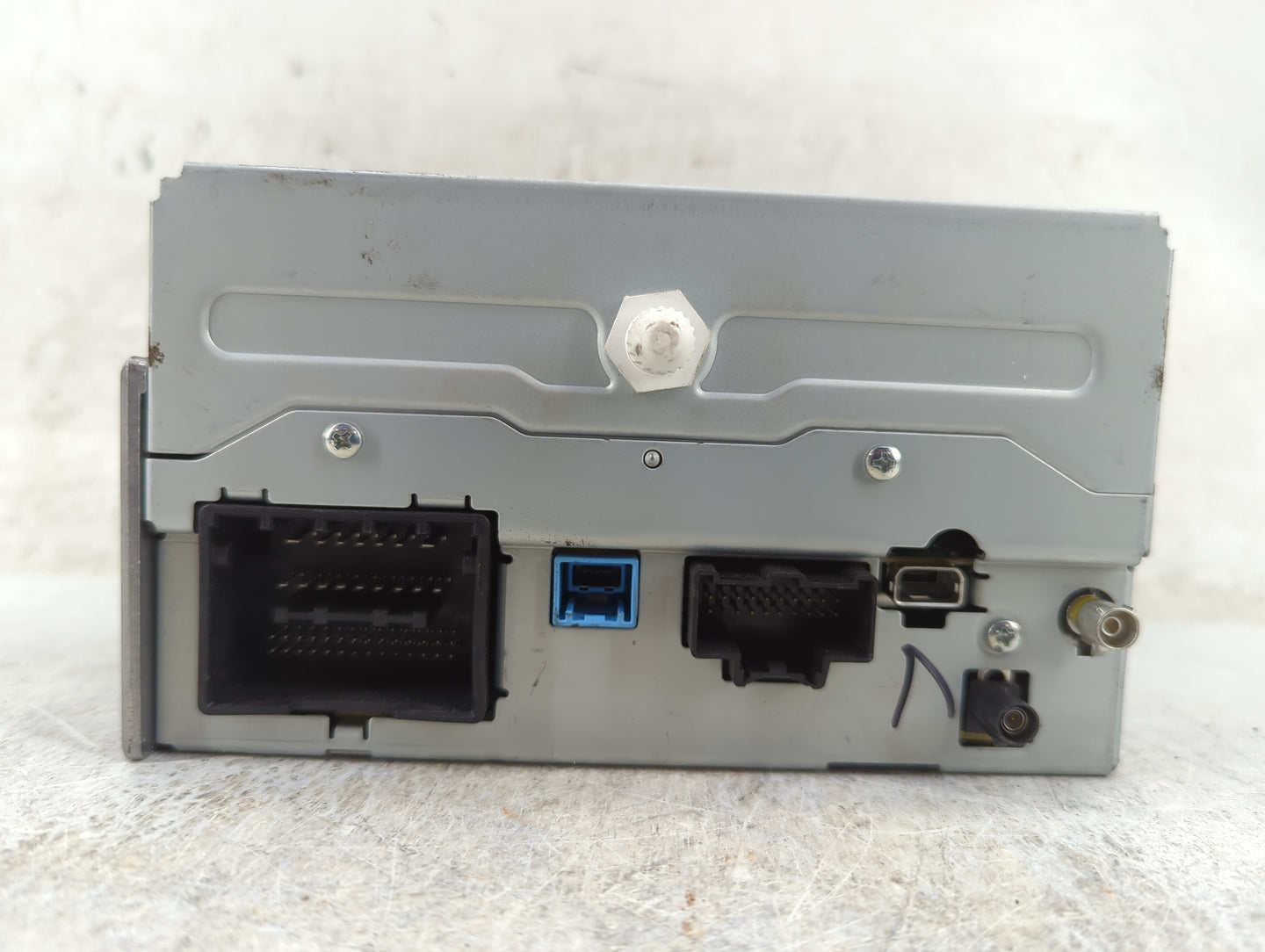 2014-2016 Chevrolet Malibu Radio AM FM Cd Player Receiver Replacement P/N:22965236 Fits Fits 2014 2015 2016 OEM Used Auto Pa